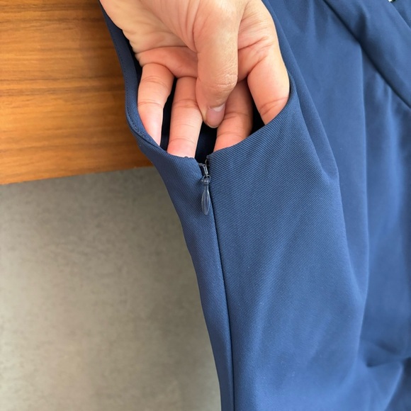 DIANE VON FURSTENBERG V Neck Midi Lenght Dress, Size 6 - Picture 8 of 12